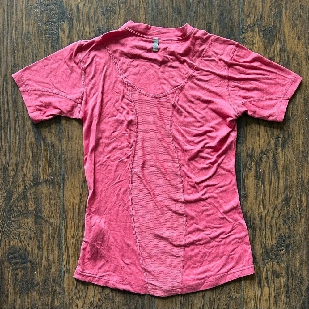 Nike Women Short-Sleeve Top